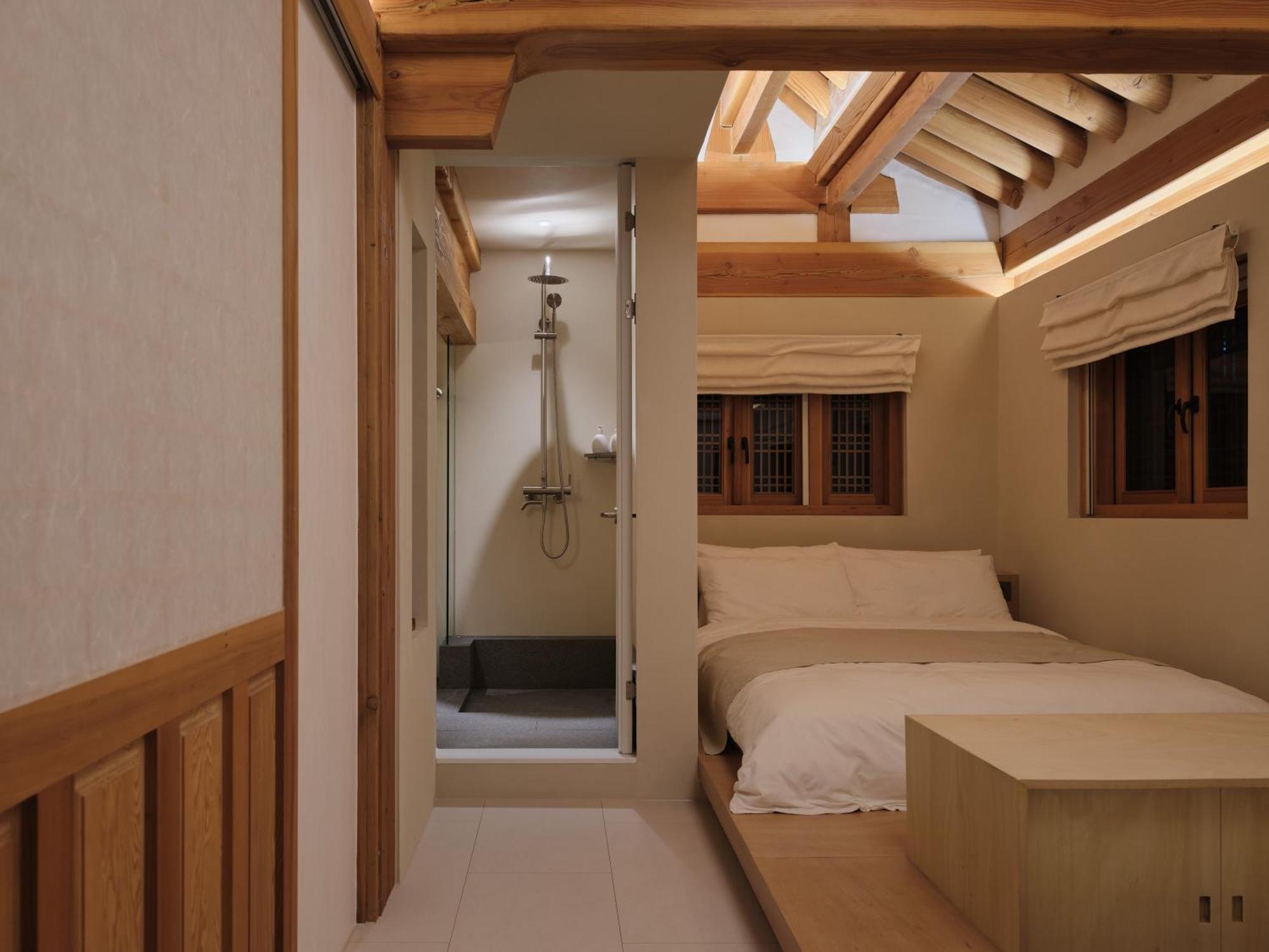 The Korean Traditional Hanok In Downtown Seoul For Convenient Public Transportation - Seoul Ari Exterior foto